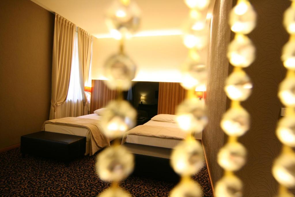Hotel Crystal サラエヴォ 部屋 写真